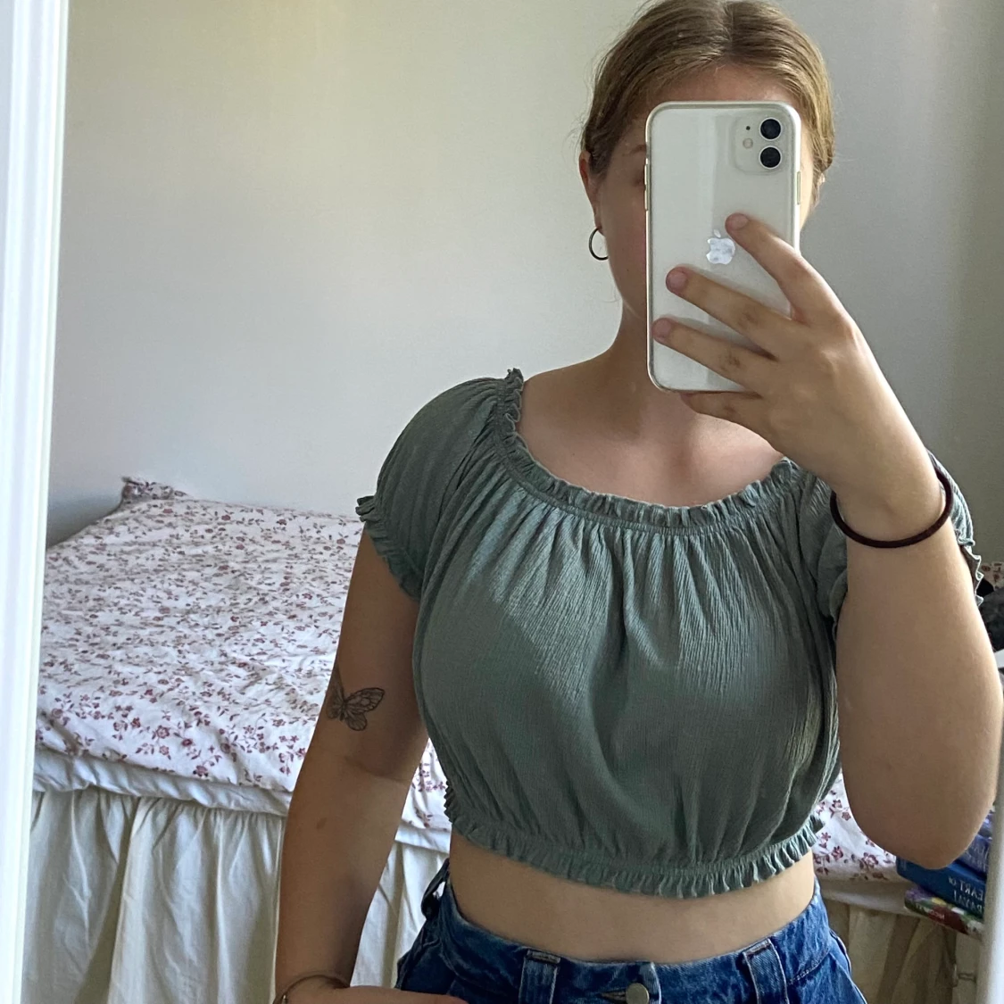 Grön, romantisk tröja - 32