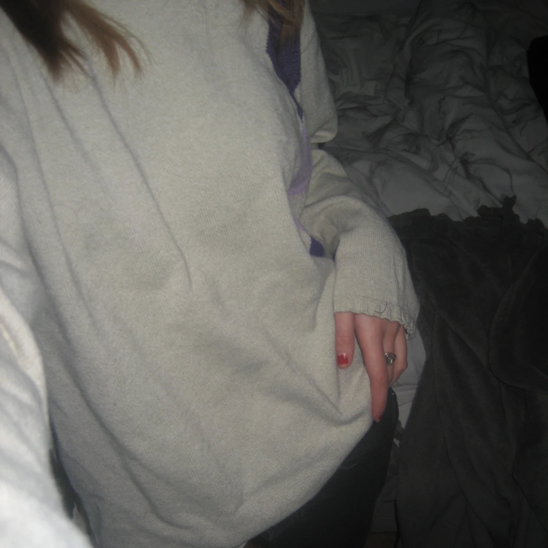 tjocktröja med lila detalj - 91