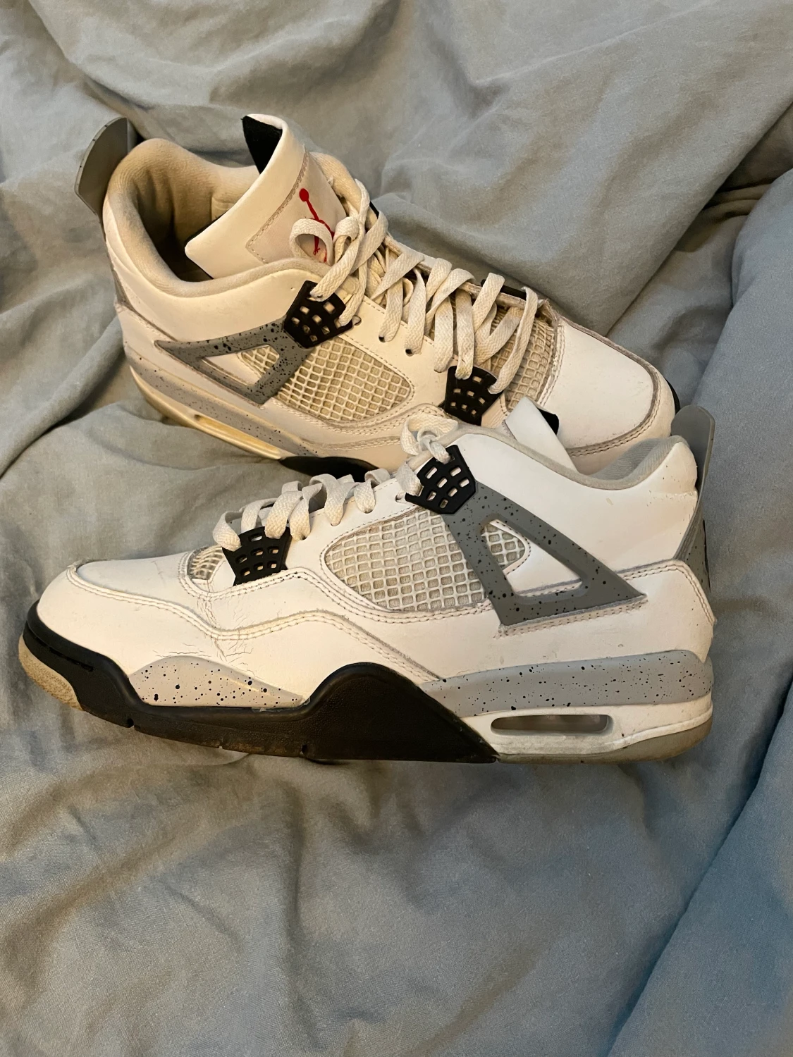 Jordan 4 white cement