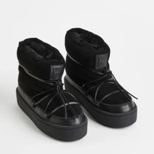 Inuikii inspererande skor  - Inuikii inspererde skor från Hm som är helt slutsålda. Strl 41 men passar mig som har 39/40. Toppskick!!