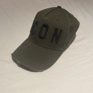 Icon keps - Knappast använd Skick 9/10 Säljer för 400kr ny pris 1400kr