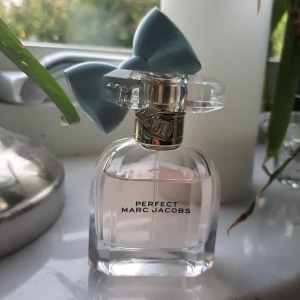 Marc Jacobs perfect 30 ml - Mängd enligt bild