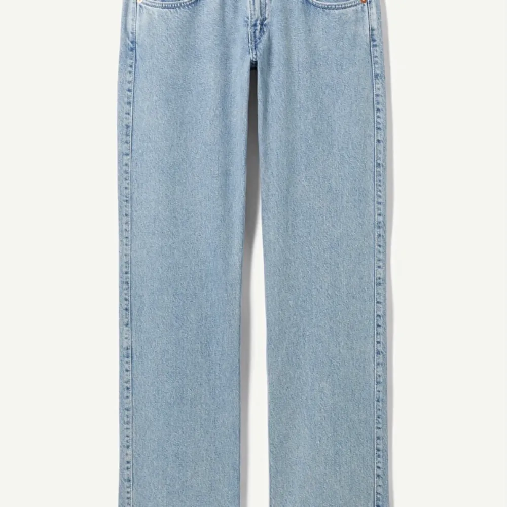Super fina och trendiga jeans. Storlek W 24 L32 buda privat!. Jeans & Byxor.