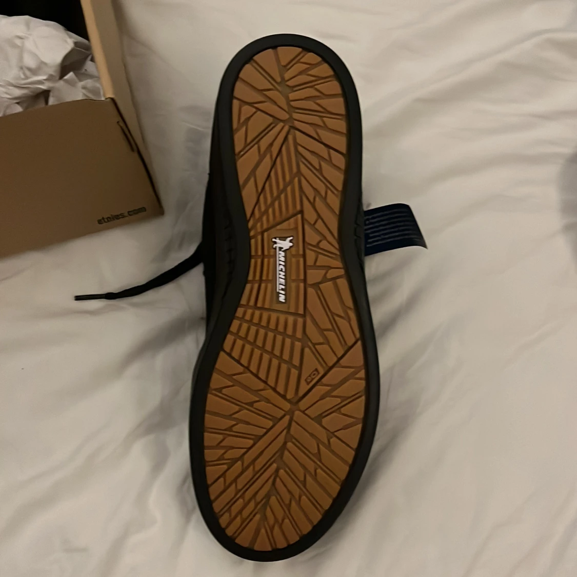 Etnis Marana-skateskor  - 90