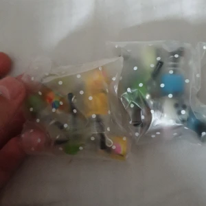 Berlocker  - Om man bara vill köpa ett paket så kostar det 6 kr ❤