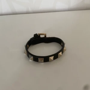 Valentino Armband  - Fint valentino armband!