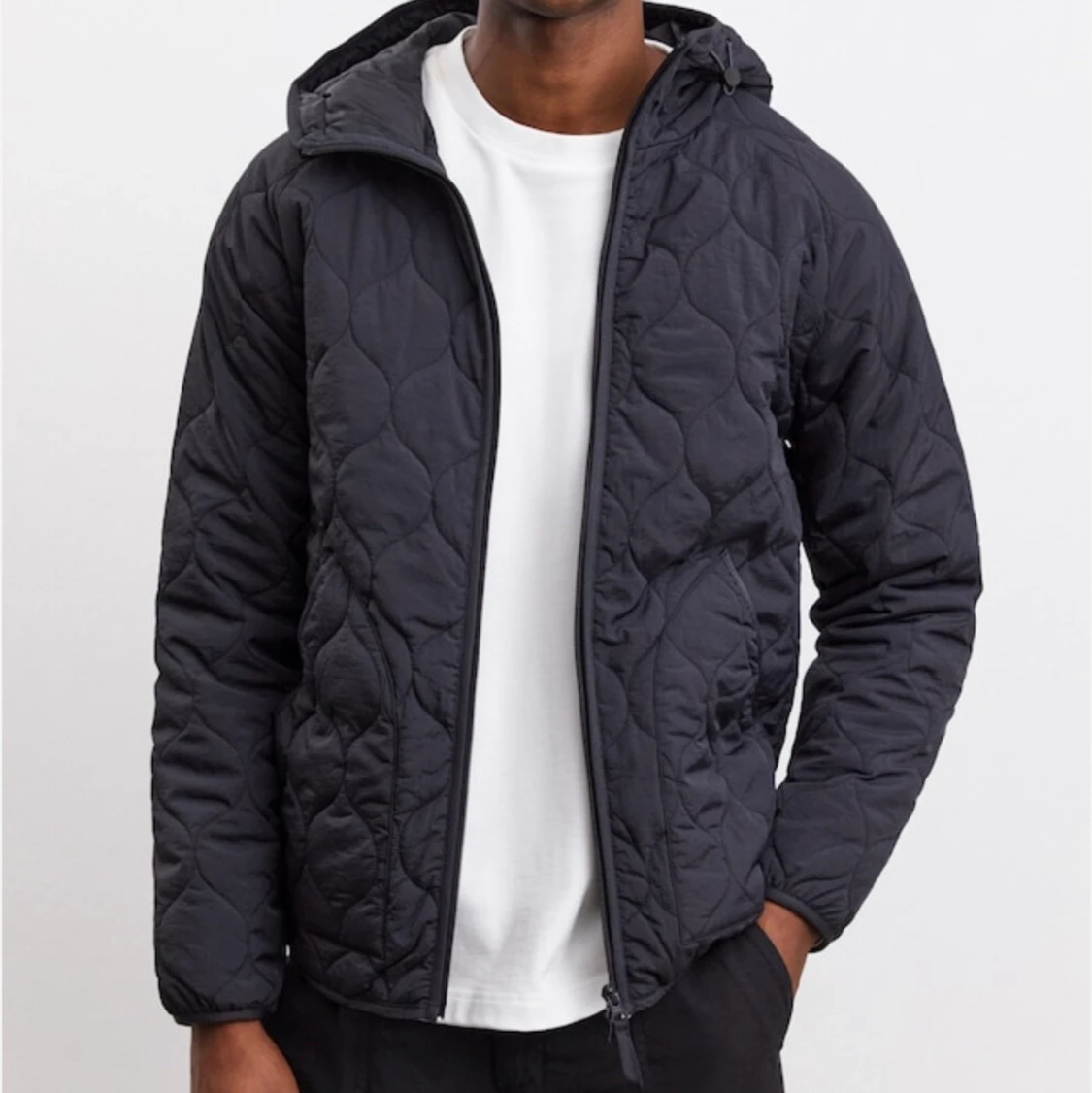 A DAY’S MARCH Jacka, butikspris 1700 kr, säljer för 999