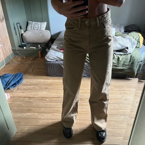 Wide leg jeans - Vida byxor, endast testade. Köparen står för eventuell frakt. 🌸