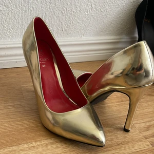 Klackar - Klackar från Urban oanvända 