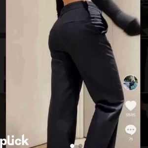 Lågmidjade kostym byxer  - Säljer dessa super fina lågmidhade kostymbyxor❤️❤️❤️