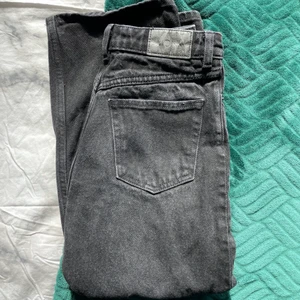 Monki Jeans - Använda ett par gånger. Raka i benen. Lite kortare i längden 