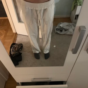 Linne byxor -  bra skick och ite genomskinliga!
