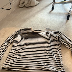 Zara randig tröja 💗💗 - En randig tröja jätte fin inget håll Stockholmsstil 