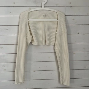 Kofta  - Krämvit kofta från hm 💕💕