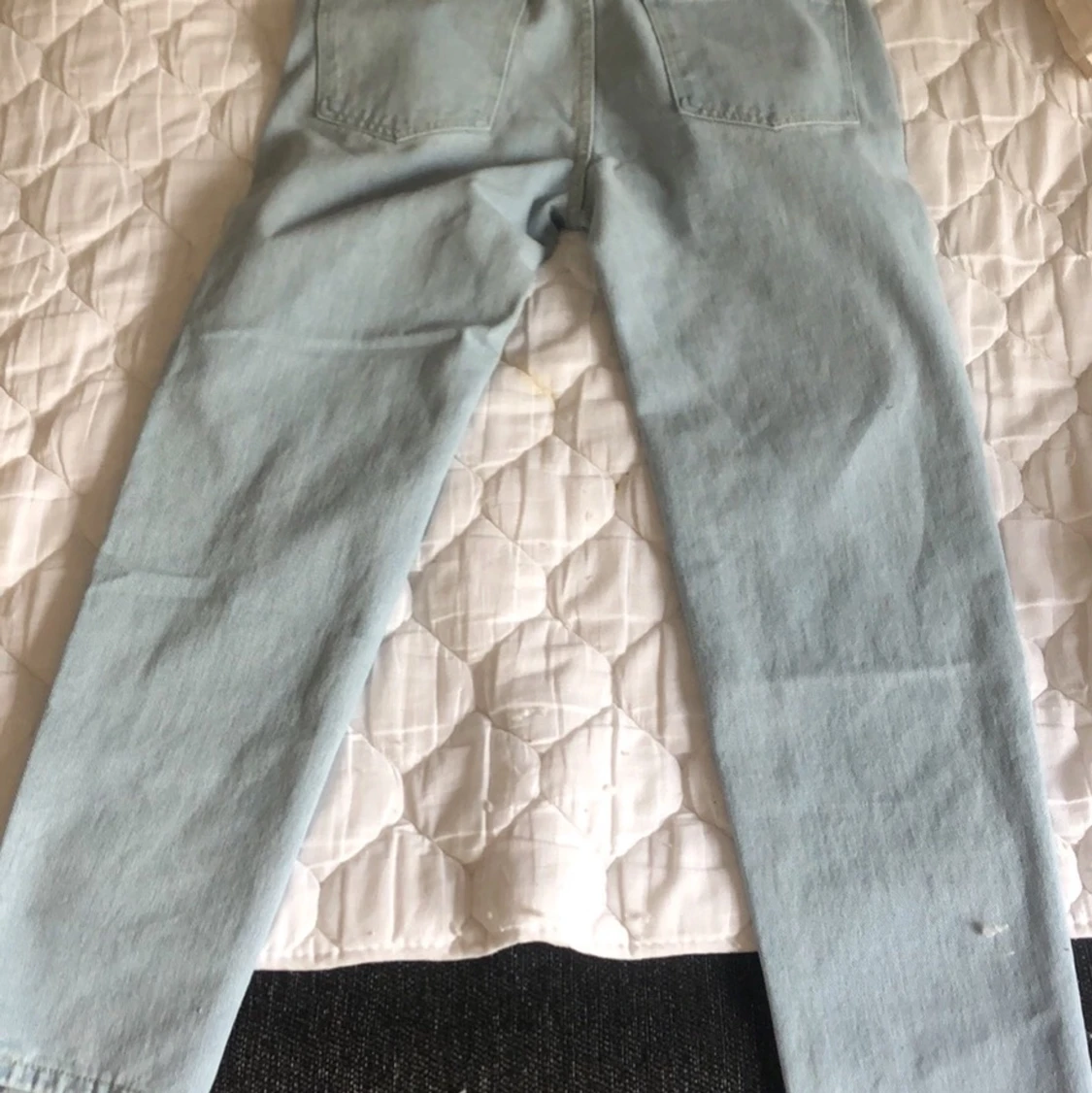 Ljusblåa jeans Storlek: S - 90