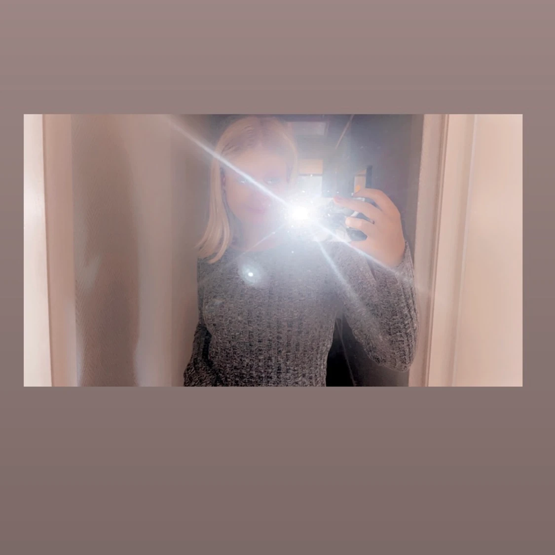 Grå ribbad topp från Holister - 90