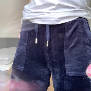 Juicy couture byxor - Säljer vid bra bud! Köptes förra veckan