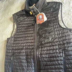 100% äkta parajumper väst pris kan diskuteras - Ny passar xl och medium 