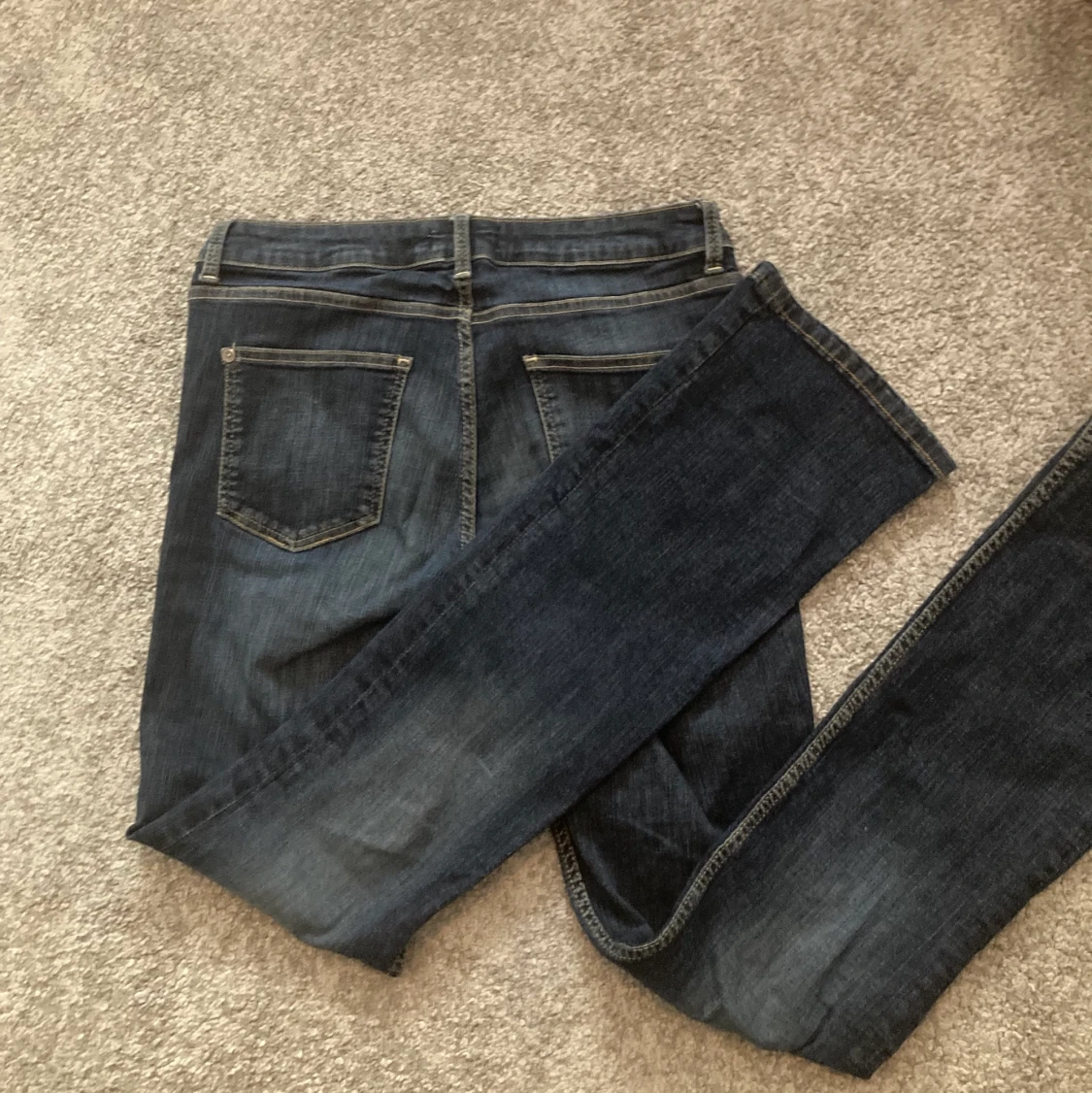 Lågmidjade utsvängda jeans - 91