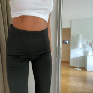 Kostymbyxor  - Svarta kostymbyxor från Nelly