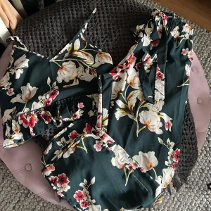 Set från shein - Strl s grönt set