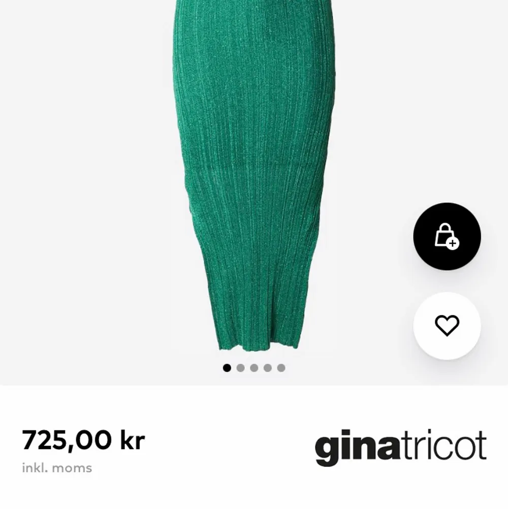 Grön klänning från ginatricord aldrig använd prisslappen sitter kvar. Köpt för 700kr i storlek small. Klänningar.