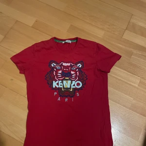 Kenzo t-shirt - Bra skick