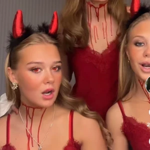 Rött spetslinne  - Supersnyggt linne till halloween om du ska vara jävul eller bara att ha till vardags. ❤️ FRI FRAKT!! ❤️