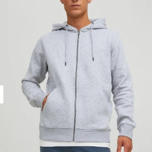 Jack & Jones zip Hoodie strl S - Helt oanvänd. Skick 10/10