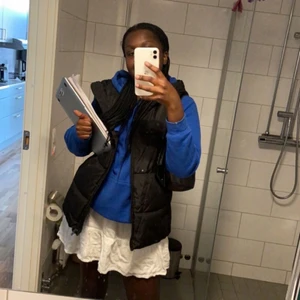 Blå hoodie  - Fin hoodie från zalando som inte kommit till användning 💕💕