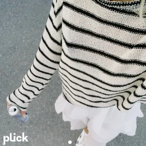 Stickad Zara tröja - Säljer denna fina stickade långärmade tröjan från Zara! Aldrig använd🥰 Först till Kvarn🙌🏻