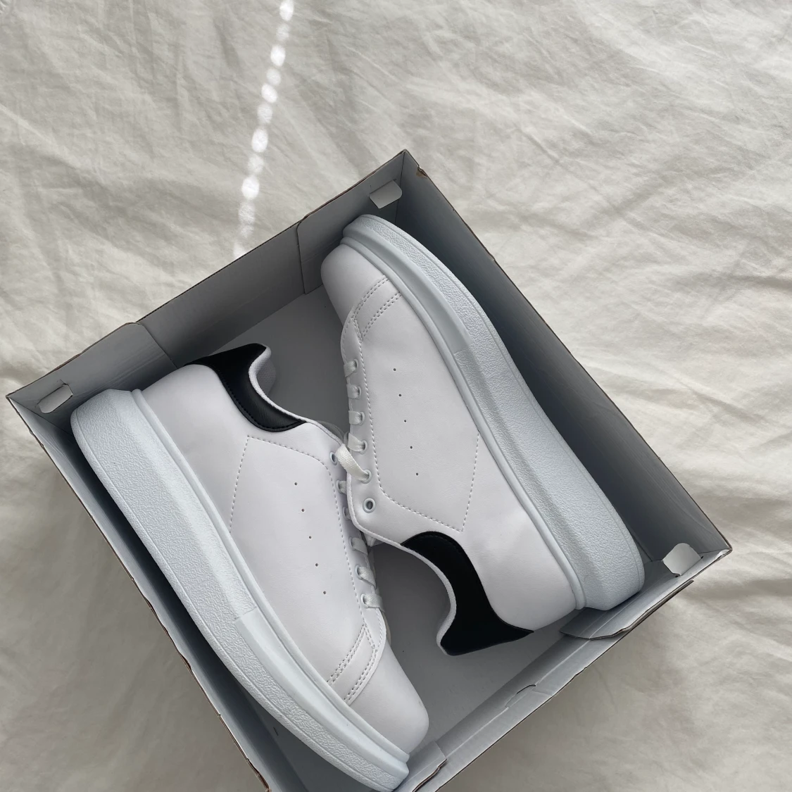 Helt nya skor från NELLY 