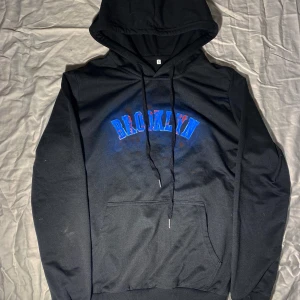 Brooklyn dawiercie hoodie 1/1 - Dawiercie brooklyn paint splatt hoodie. Size- small. Fits- small/medium. Condition- 90/100. Price- 219 SEK plus shipping. Slide dm to buy or ask anything. #dawiercie