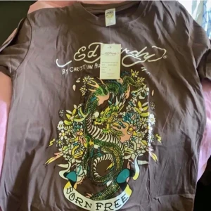 Ed hardy - I väldigt fint skick, använd 3 gånger.