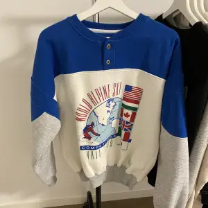 Vintage sweatshirt i bra skick! 