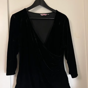 Sammets blus - Indiska  - Sammets blus från indiska!