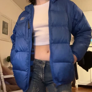 North face jacka - Blå north face jacka som passar xs