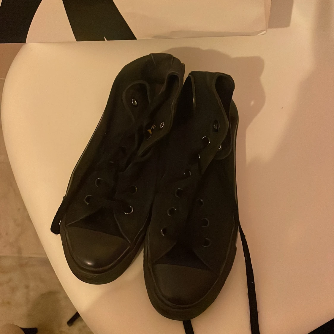 Knappt använda converse allstar - 90