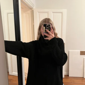 Urban Outfitters chunky turtle neck - Chunky knit from Urban Outfitters. Perfect condition. Size S oversized fit. 