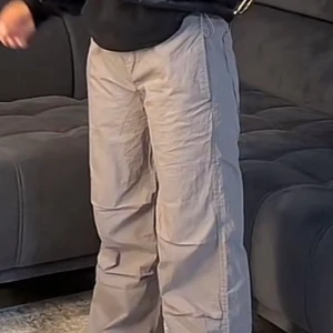 Parachute pants  - Helt oanvända, taggen är fortfarande på och är fortfarande i original paketet