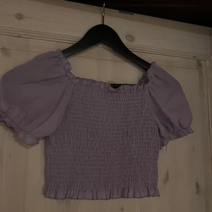 Fest tröja - Fest tröja i jätte fin lila färg