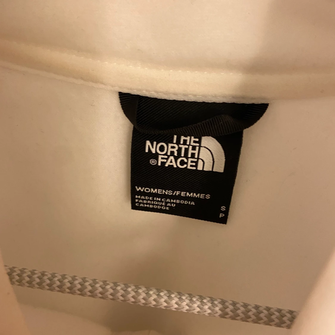 Vit fleecetröja  - 90