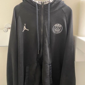 Jordans kofta - Märke: Jordans Storlek: M