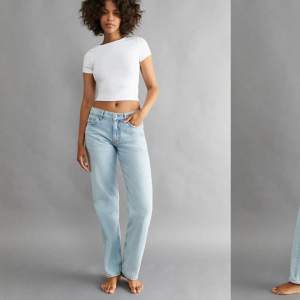 Slutsålda lågmidjade jeans från Gina tricot 💕 köpare står för frakt