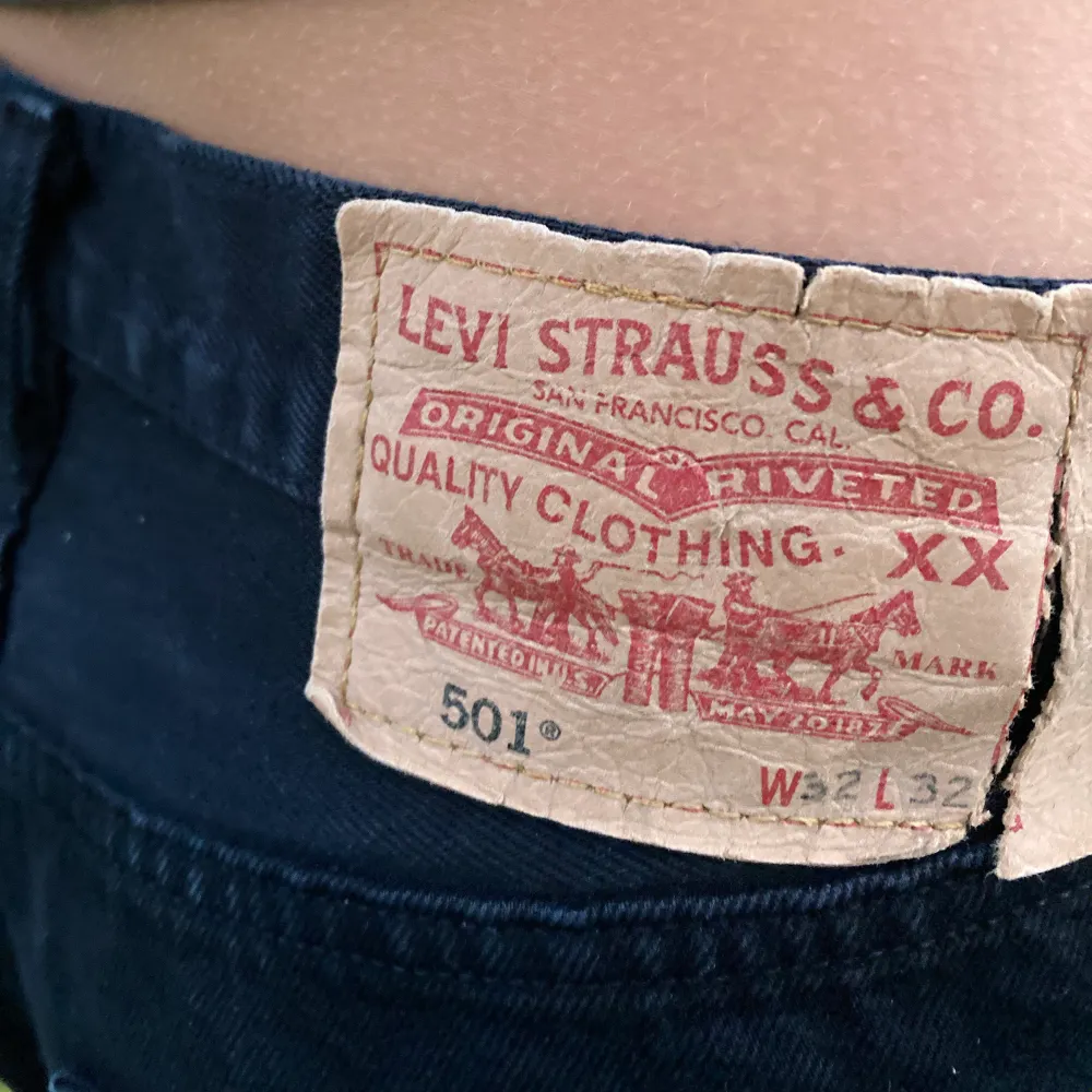 Levis jeans storlek 32/32💓Modell 501!. Jeans & Byxor.
