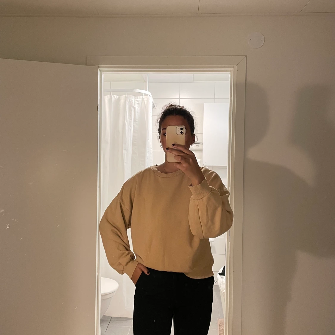 Beige sweatshirt 