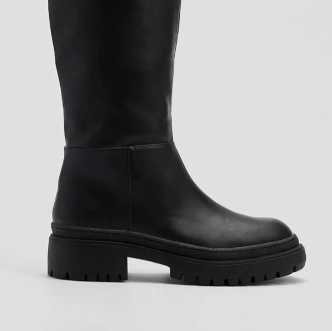 Svarta höga stövlar - 90