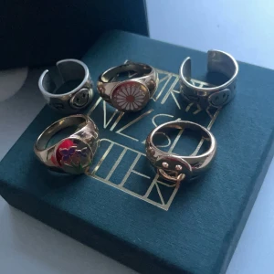 Ringar  - Säljer dessa ringar då dom inte länge kommer till användning.  Skiv för frågor eller funderingar ❤️❤️det är 60kr styck 