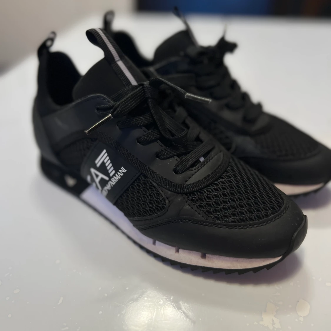 Nya armani skor  - 90