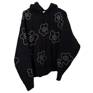 Huvtröja sandro - Hoodie från Sandro i storlek s, sparsamt använd. Köpt för 2000kr, tagen finns kvar 